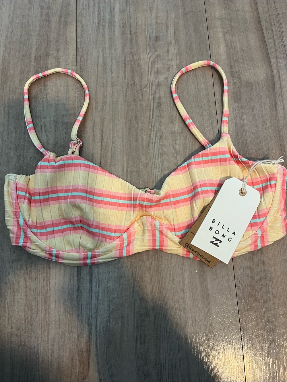 NWT‎ Billabong Women's Standard Sunchaser Kenzley Underwire Bikini Top yellow